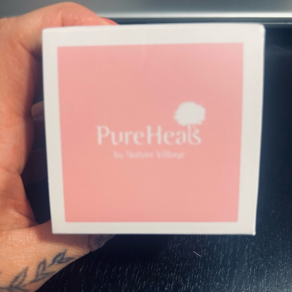 Pure Heals real rose pedal sleeping mask - Picture 3 of 4